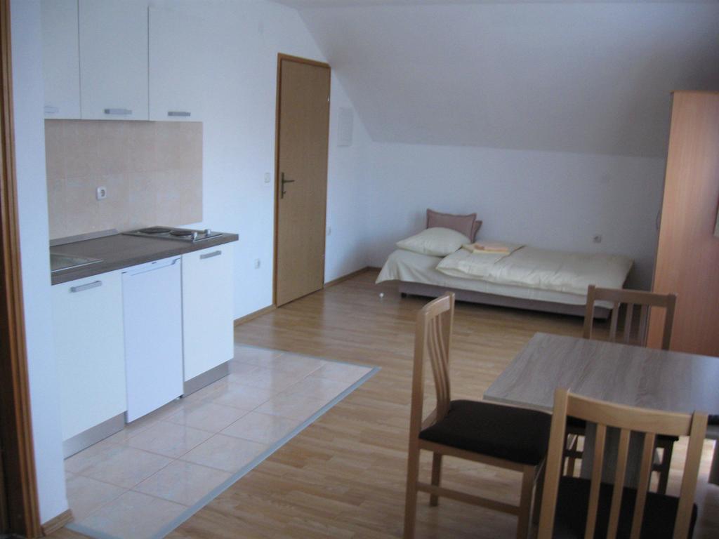 Apartments Dale Smoljanac Exterior foto