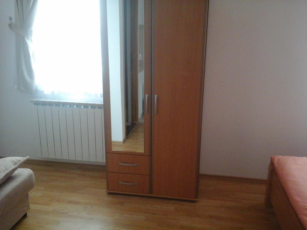 Apartments Dale Smoljanac Habitación foto